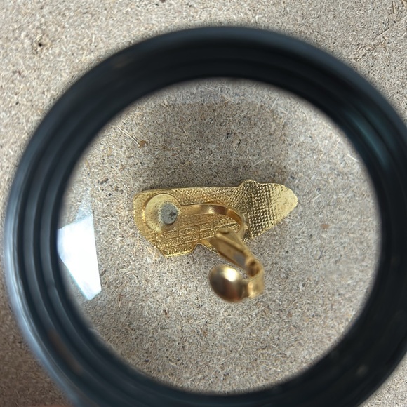 50th Anniversary The Wizard of Oz Dorothy's Ruby Red Slippers 1988 Clip Earrings - Picture 6 of 9